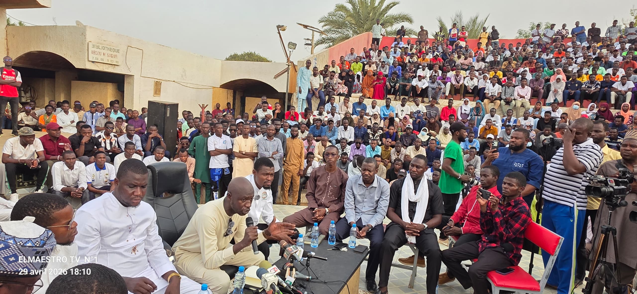 Les étudiants de l'Université Abdou Moumouni de Niamey discutent du rôle de la jeunesse dans l'AES