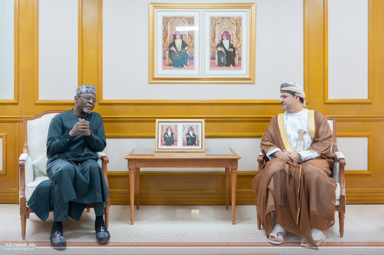 Visite historique du ministre nigérien à Oman pour renforcer les liens stratégiques