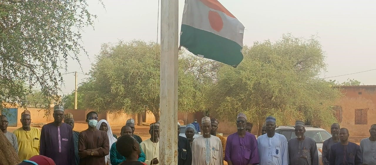 Visite du Directeur Régional de l'Éducation à Garkaoua